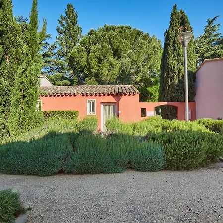 Appart hôtel Résidence Odalys Le Village Camarguais Les Gardians