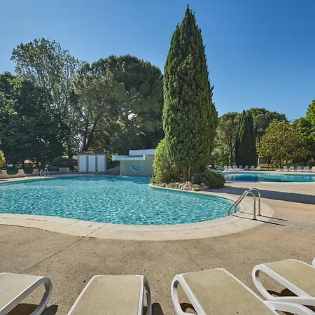 Résidence Odalys Le Village Camarguais Les Gardians 4*
