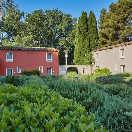 Résidence Odalys Le Village Camarguais Les Gardians 4* Arles
