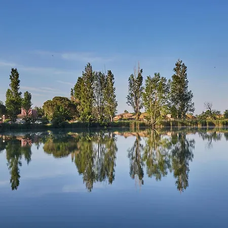 Résidence Odalys Le Village Camarguais Les Gardians 4*