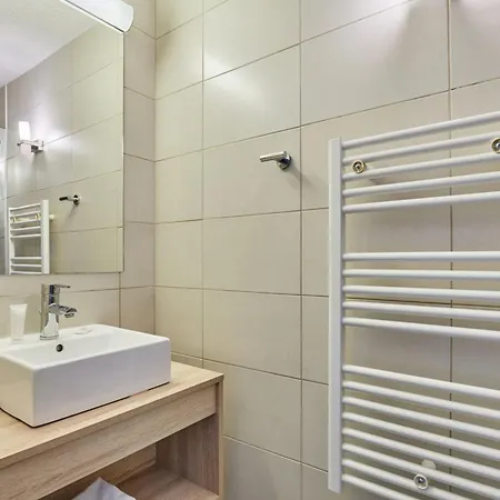 Résidence Odalys Le Village Camarguais Les Gardians Appart hôtel 4*